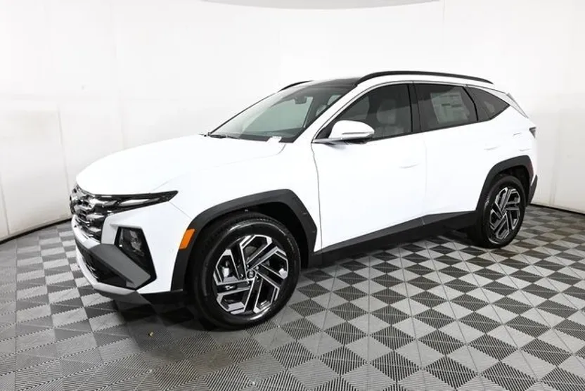 2025 Hyundai Tucson Hybrid Limited photo 1