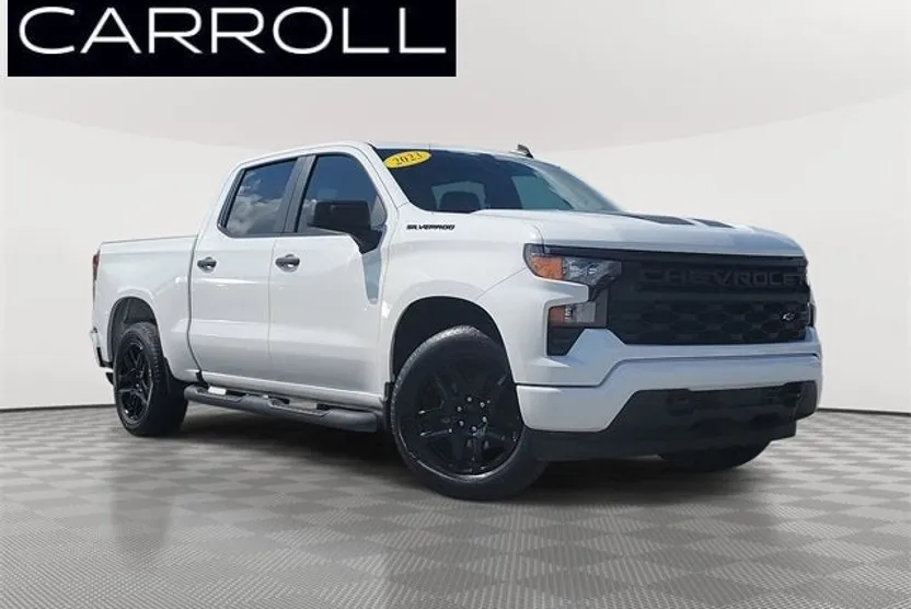 2023 Chevrolet Silverado 1500 Custom photo 1