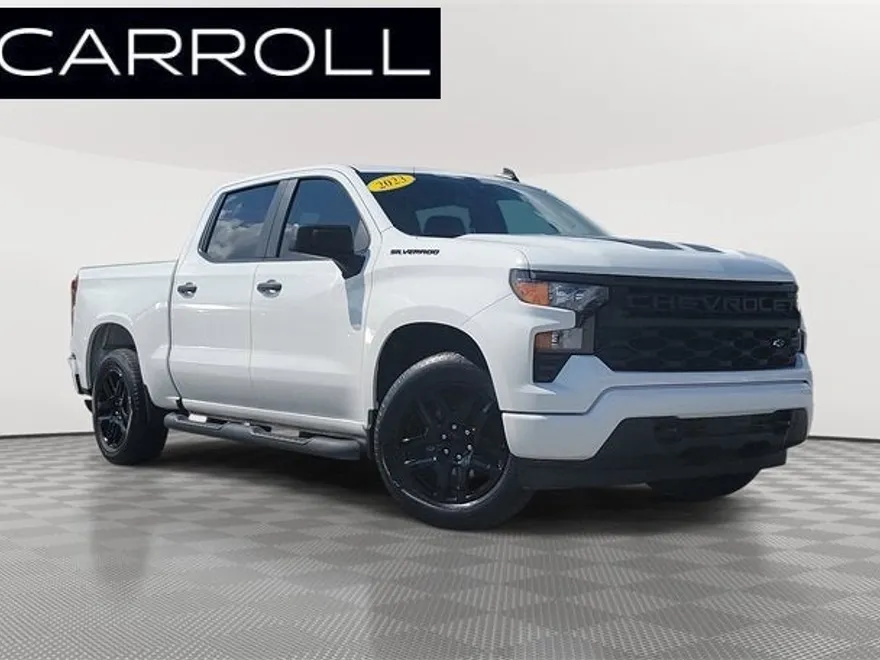 2023 Chevrolet Silverado 1500 Custom photo 1