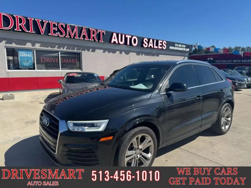 2016 Audi Q3 Prestige photo 1
