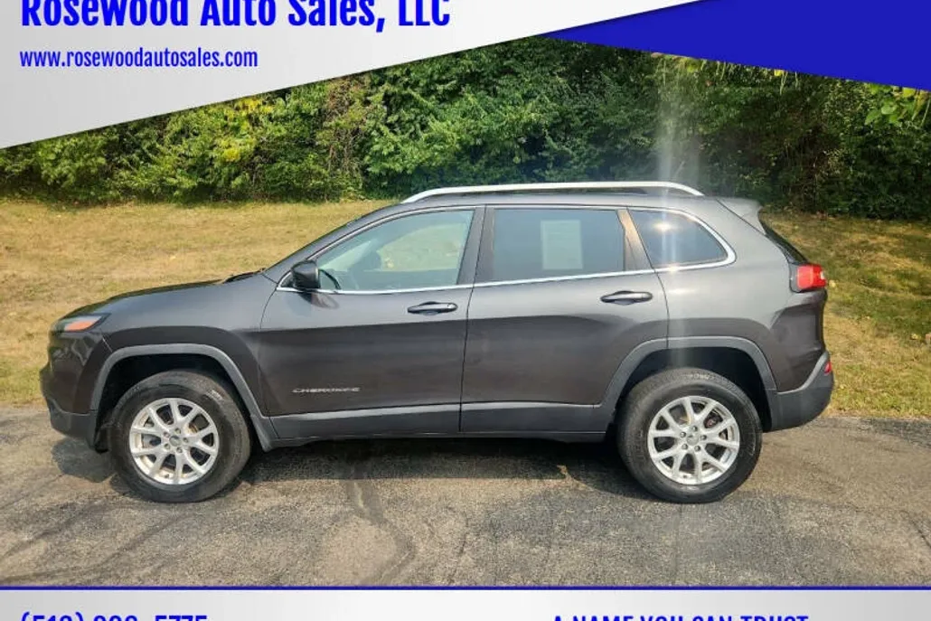 2015 Jeep Cherokee Latitude photo 1