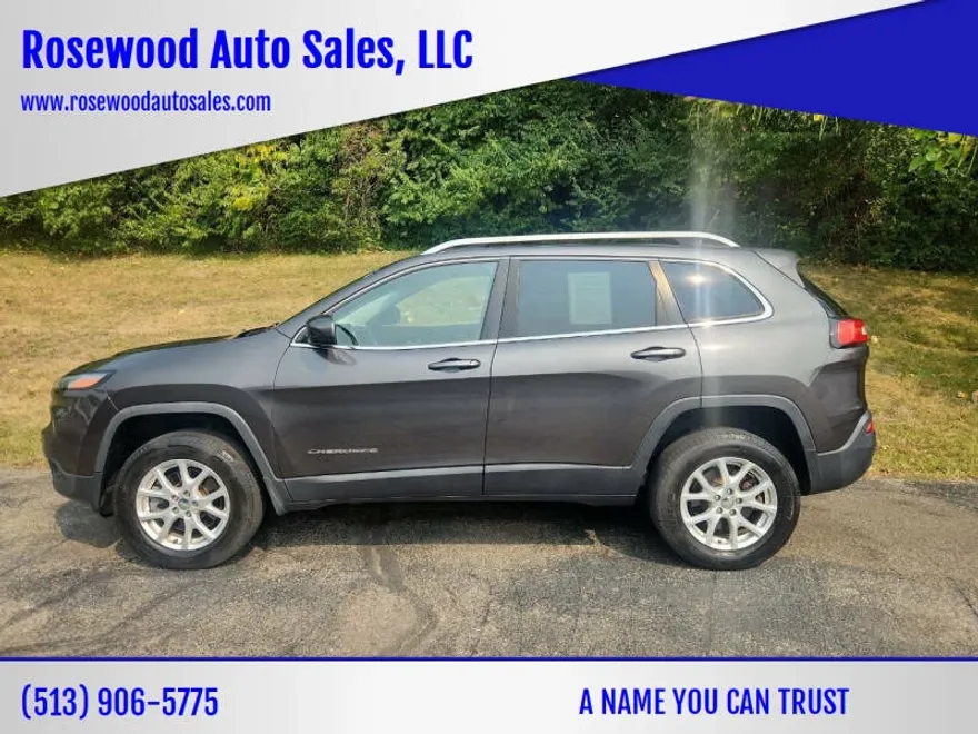 2015 Jeep Cherokee Latitude photo 1