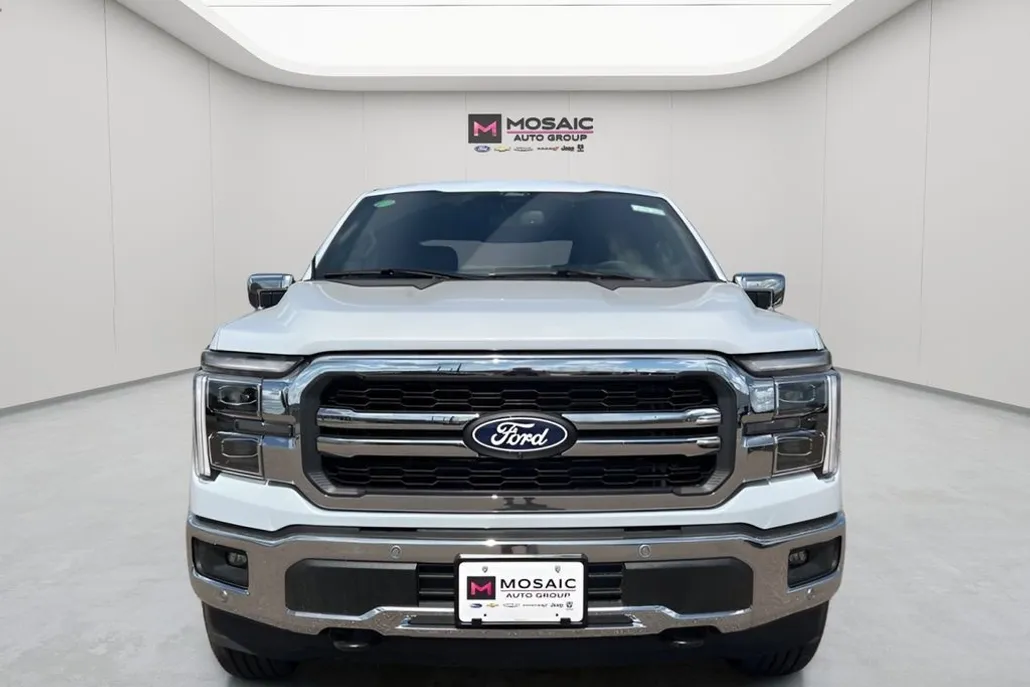 2025 Ford F-150 Lariat photo 1
