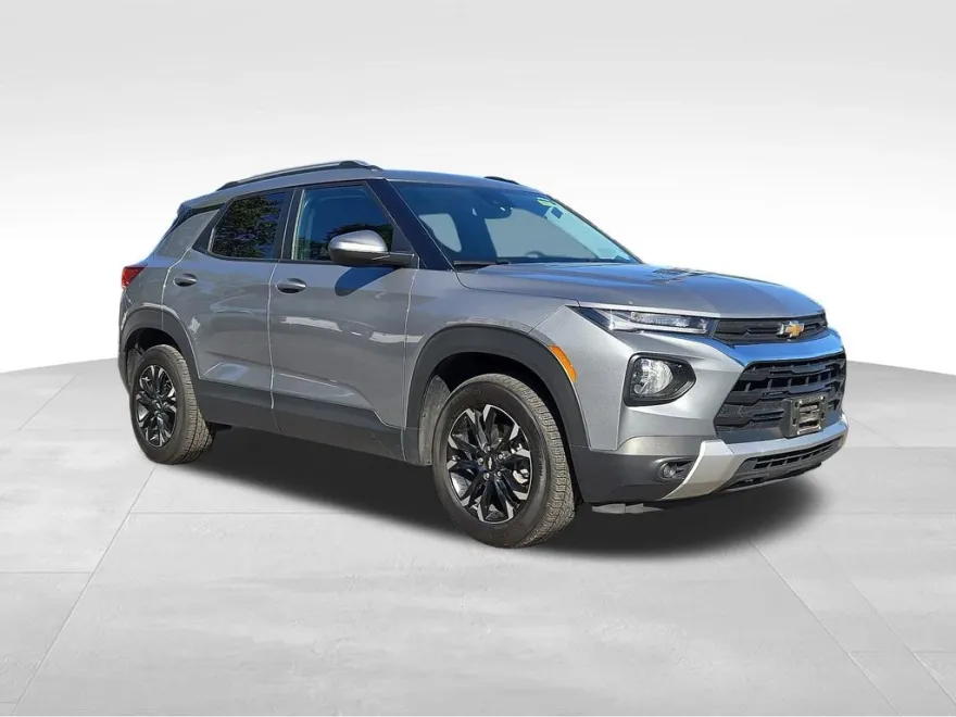2023 Chevrolet Trailblazer LT photo 1