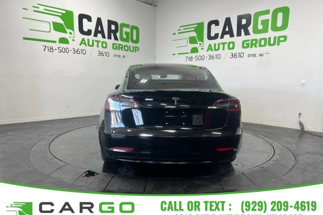2018 Tesla Model 3 Long Range photo 1