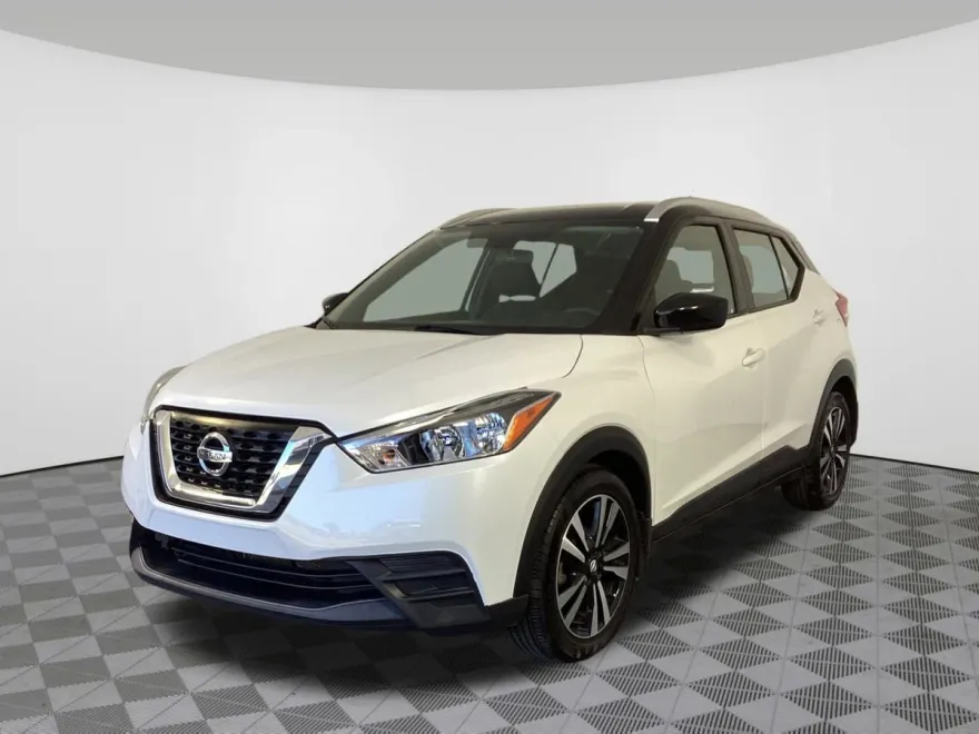 2018 Nissan Kicks SV photo 1