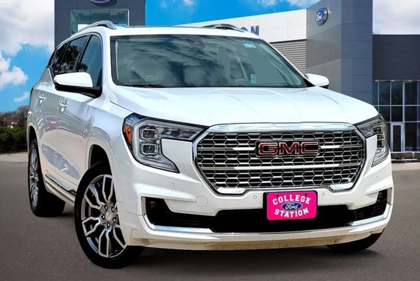 2023 Gmc Terrain Denali photo 1