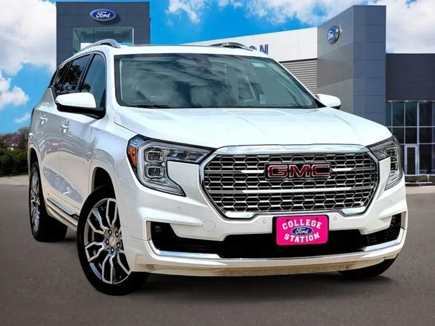 2023 Gmc Terrain Denali photo 1