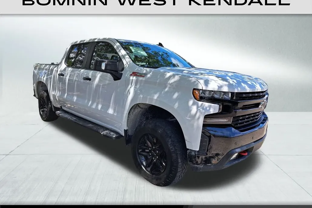 2022 Chevrolet Silverado Trail Boss LT photo 1