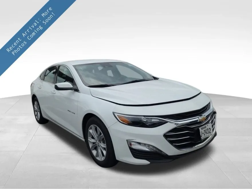 2024 Chevrolet Malibu 1LT photo 1