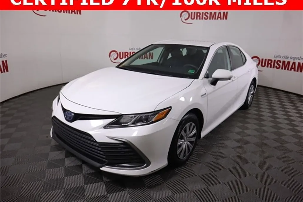 2021 Toyota Camry Hybrid LE photo 1