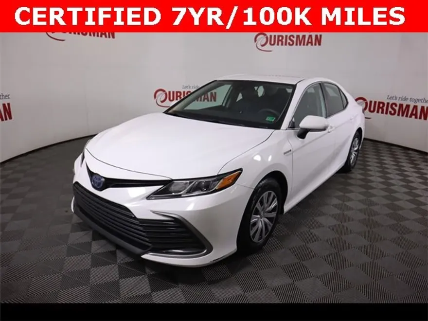 2021 Toyota Camry Hybrid LE photo 1