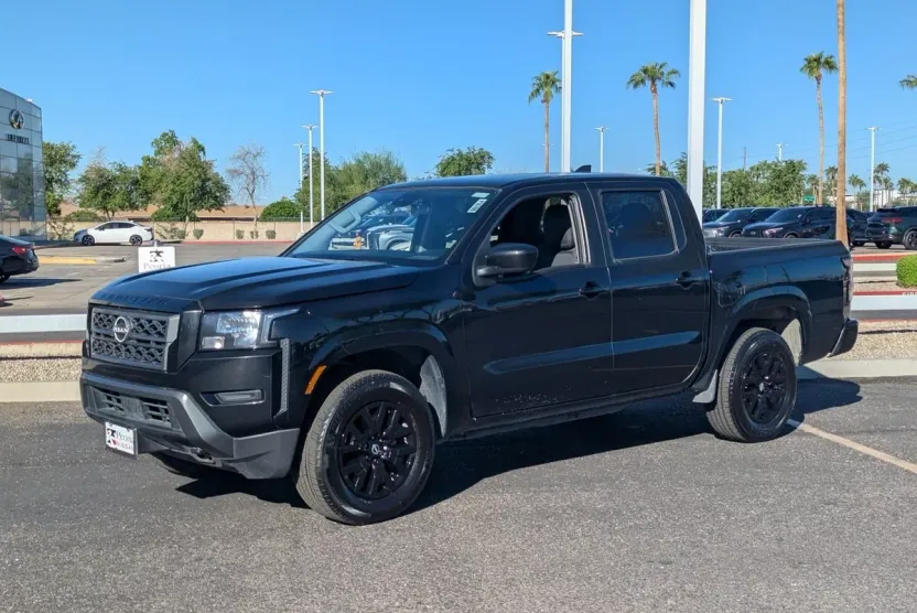2023 Nissan Frontier SV photo 1