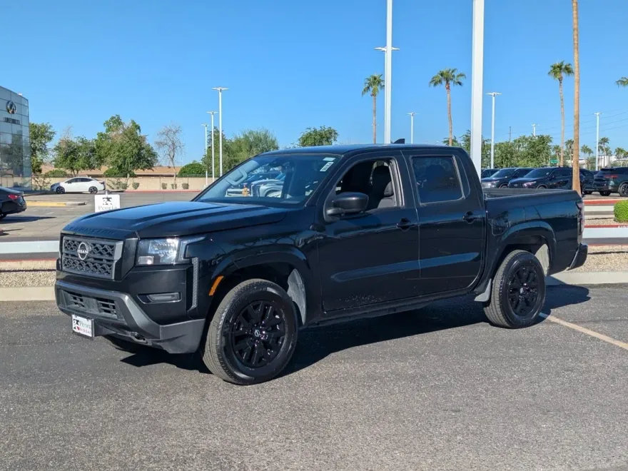 2023 Nissan Frontier SV photo 1