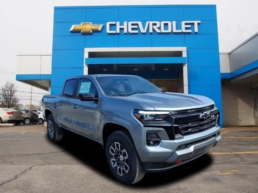 2026 Chevrolet Colorado Z71 photo 1