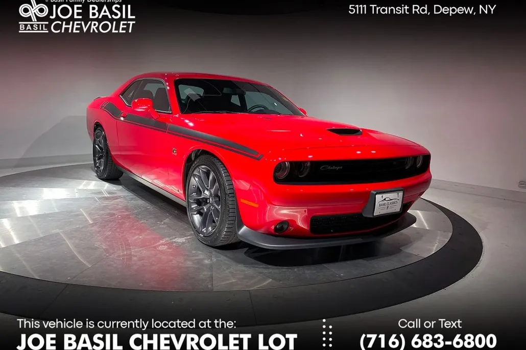 2022 Dodge Challenger R/T Scat Pack photo 1