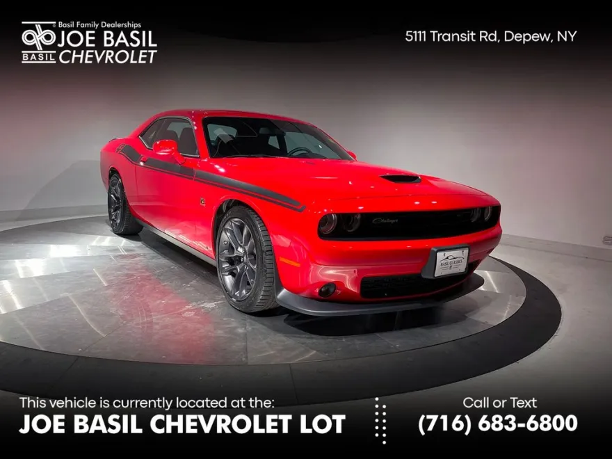2022 Dodge Challenger R/T Scat Pack photo 1