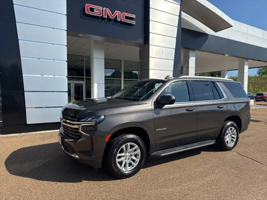 2021 Chevrolet Tahoe LT photo 1