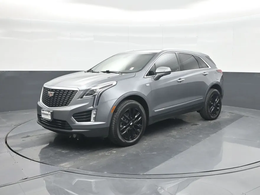 2022 Cadillac XT5 Luxury photo 1