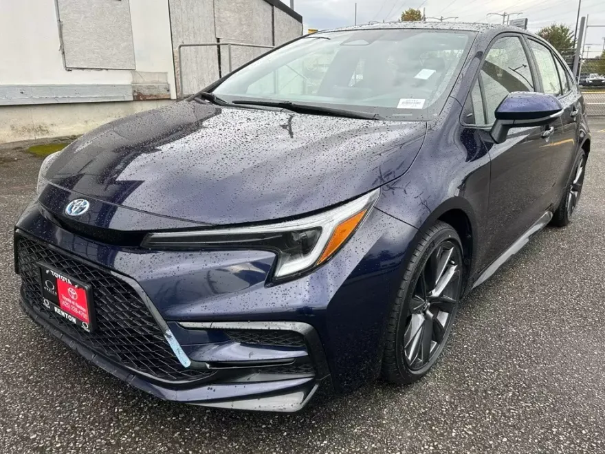 2024 Toyota Corolla Hybrid SE photo 1