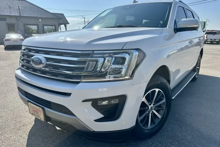 2021 Ford Expedition XLT photo 1