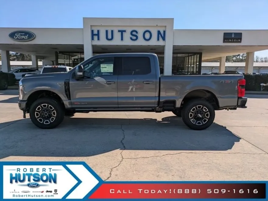 2025 Ford F-250 Platinum photo 1