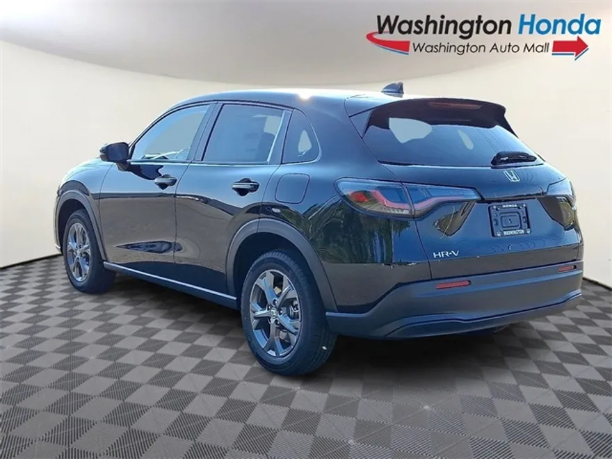 2026 Honda HR-V LX photo 1