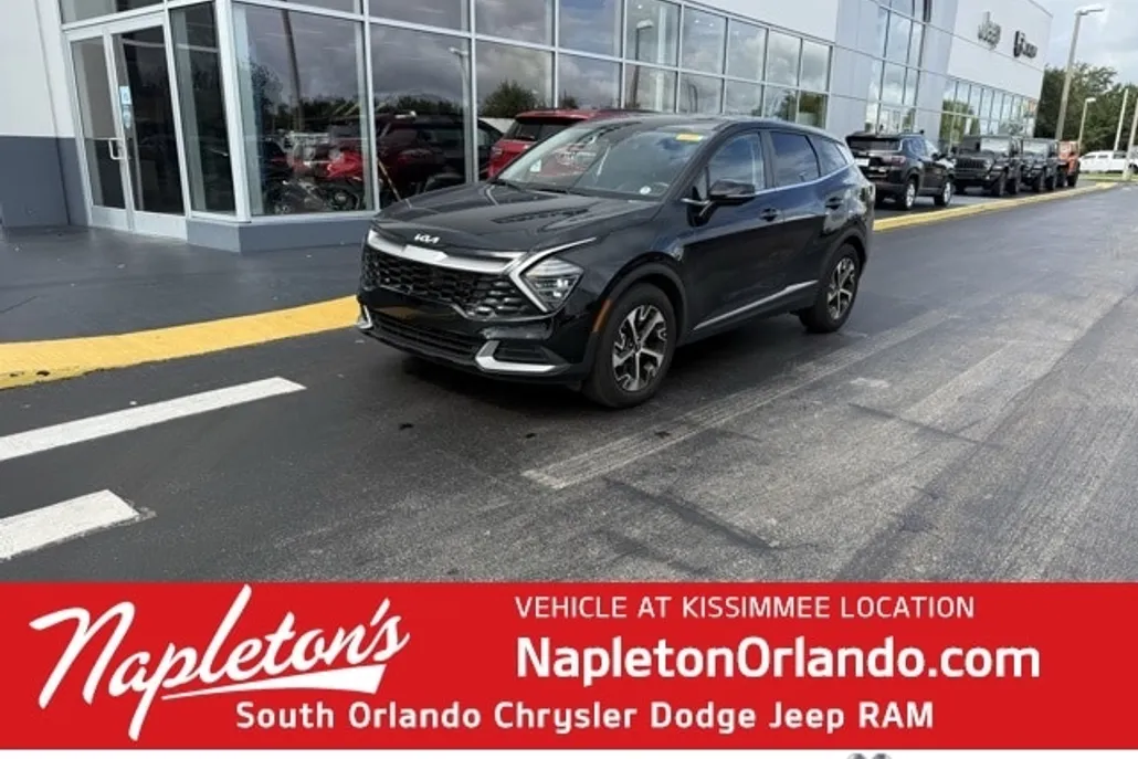 2024 Kia Sportage EX photo 1