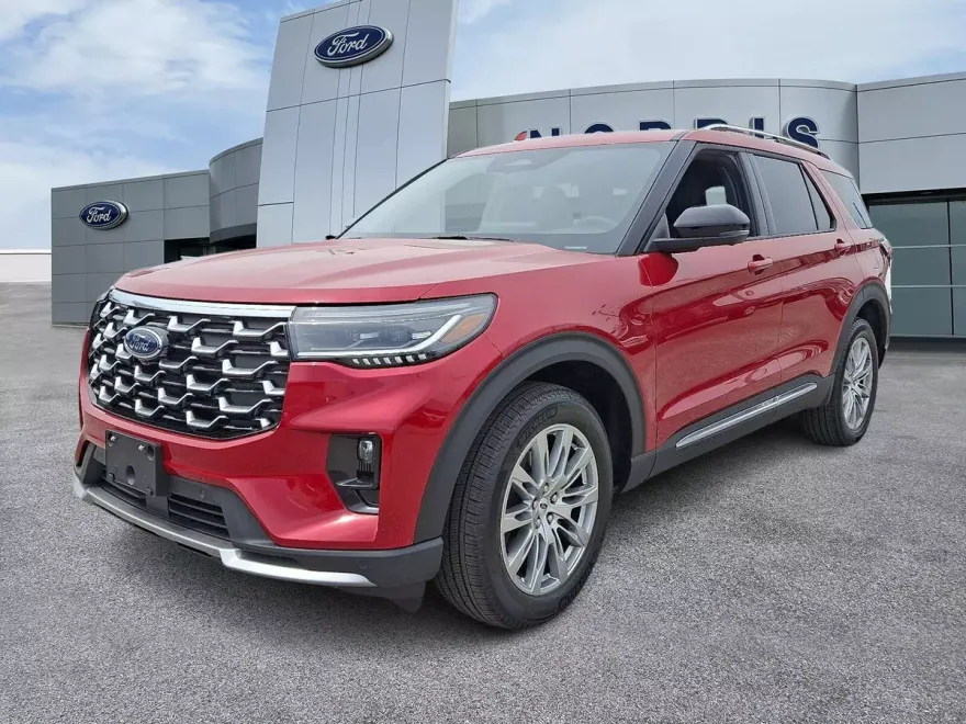 2025 Ford Explorer Platinum photo 1