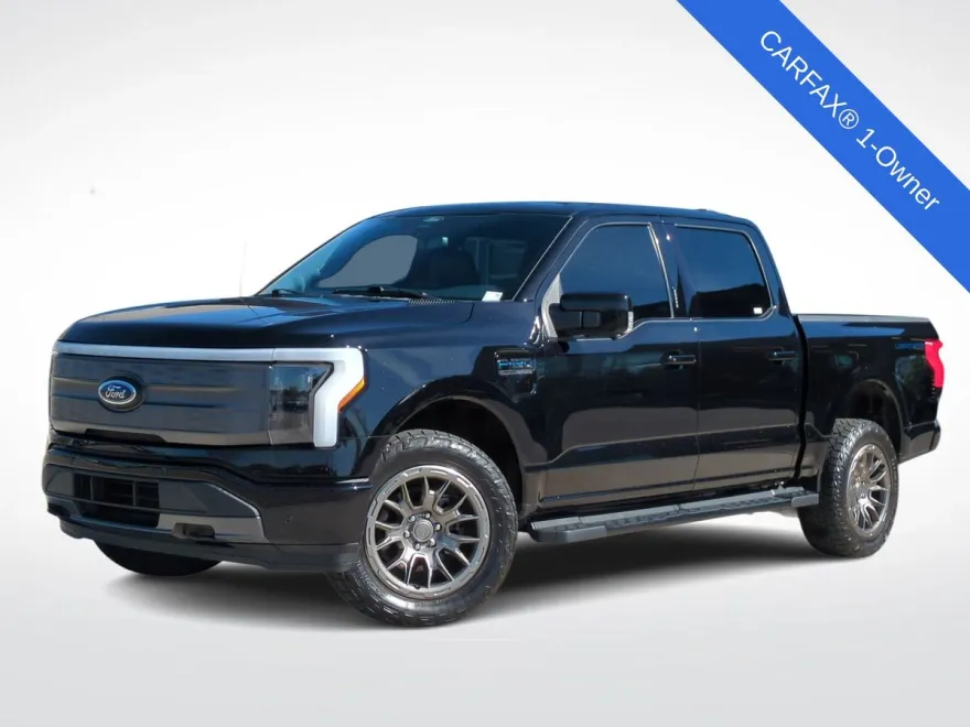 2022 Ford F-150 Lightning Lariat photo 1