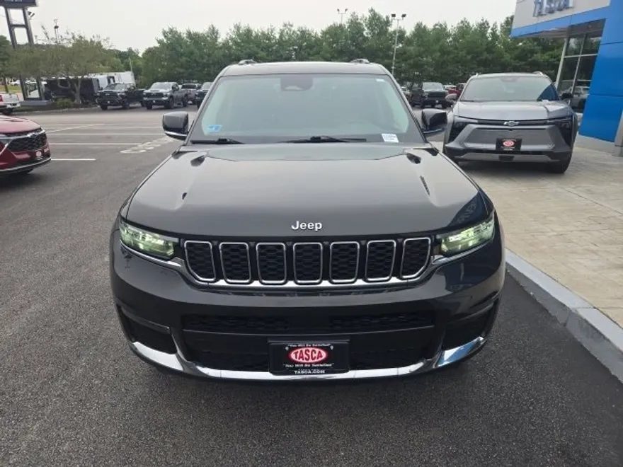 2022 Jeep Grand Cherokee Limited photo 1