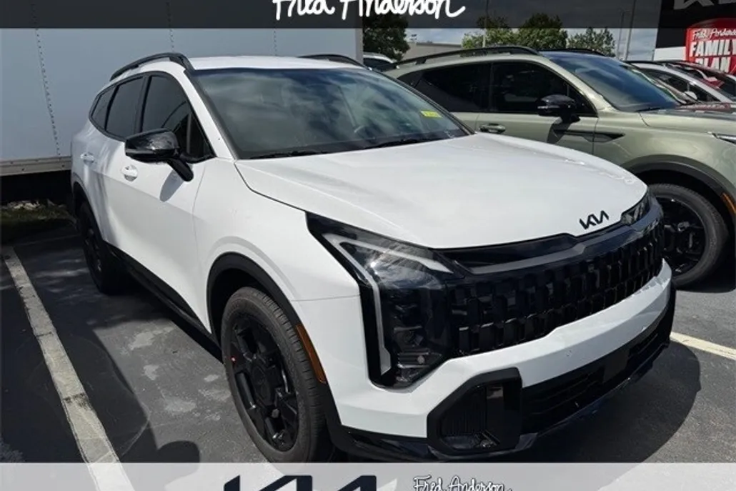 2026 Kia Sportage X-Line photo 1