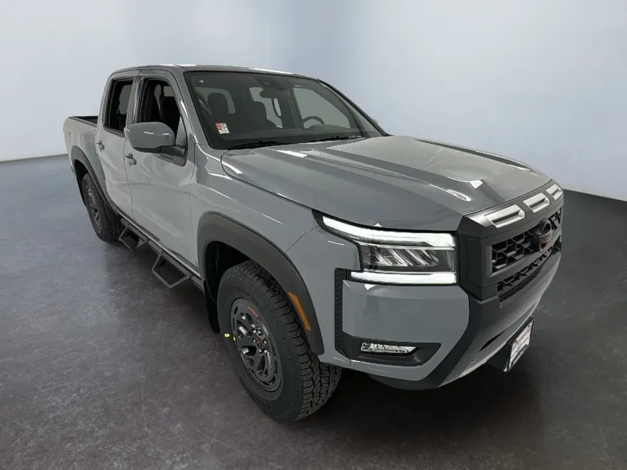 2025 Nissan Frontier PRO-4X photo 1