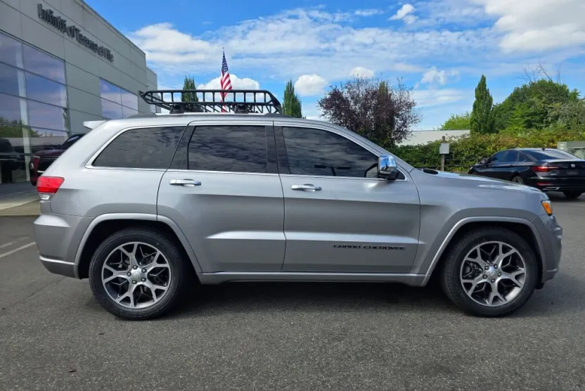 2020 Jeep Grand Cherokee Overland photo 1