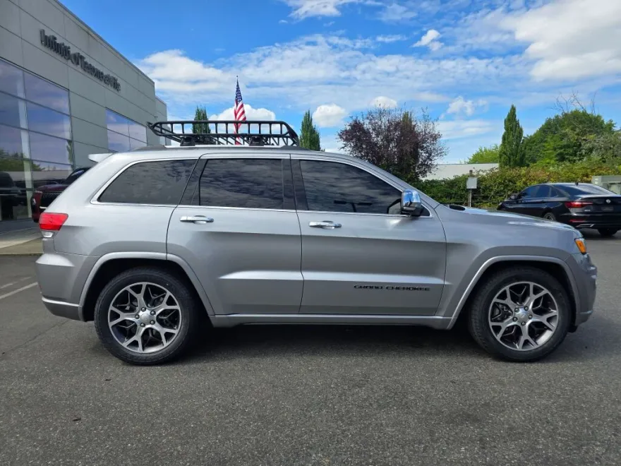 2020 Jeep Grand Cherokee Overland photo 1