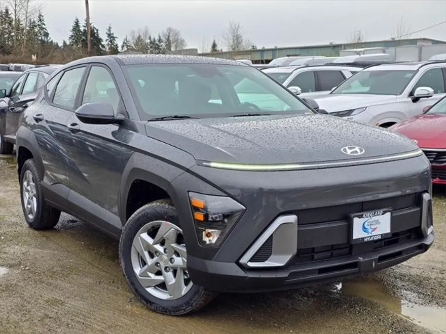 2025 Hyundai Kona SE photo 1