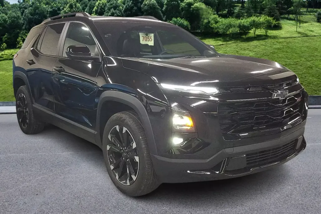 2025 Chevrolet Equinox RS photo 1