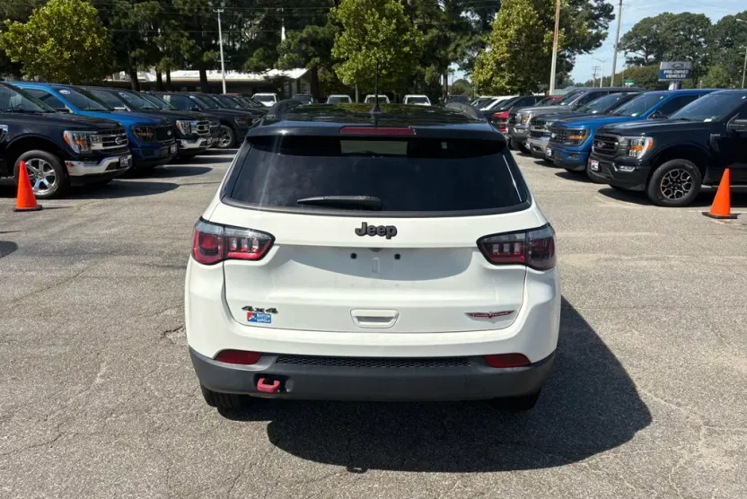2018 Jeep Compass Trailhawk photo 1