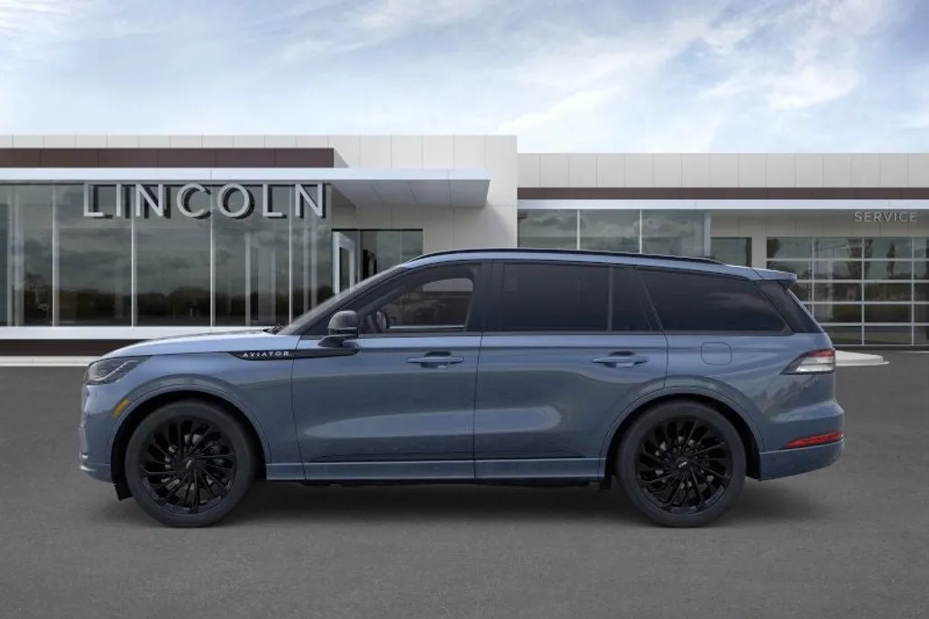 2025 Lincoln Aviator Reserve photo 1