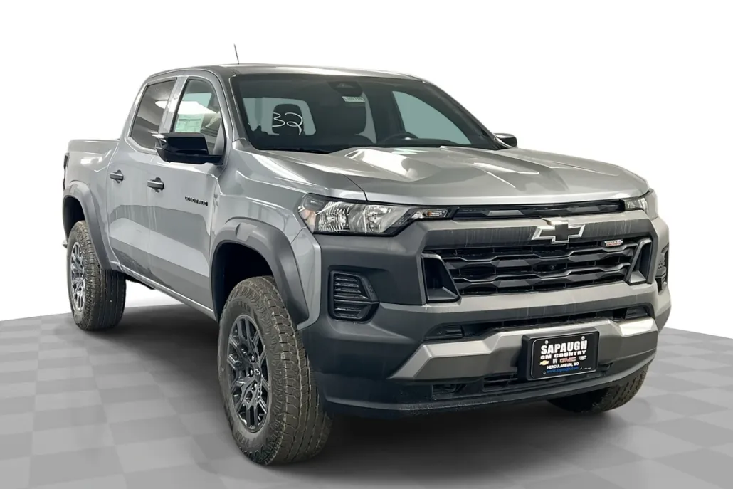 2026 Chevrolet Colorado Trail Boss photo 1