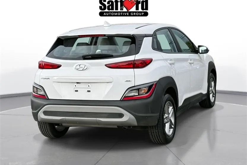 2023 Hyundai Kona SE photo 1