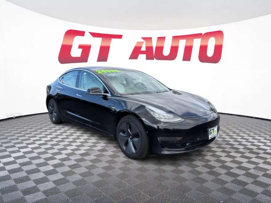 2018 Tesla Model 3 Long Range photo 1