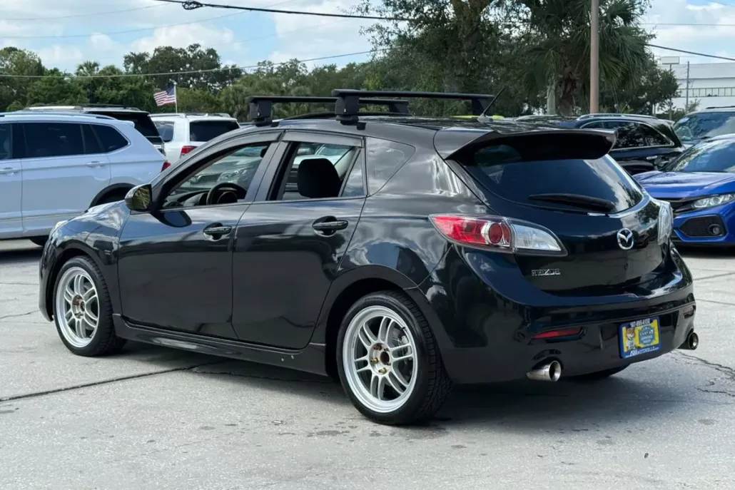 2010 Mazda Mazda3 Sport Hatchback photo 1
