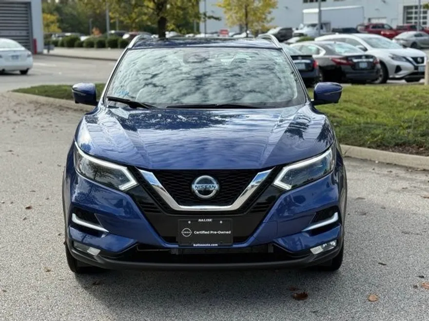 2022 Nissan Rogue Sport SL photo 1