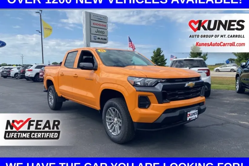 2026 Chevrolet Colorado LT photo 1