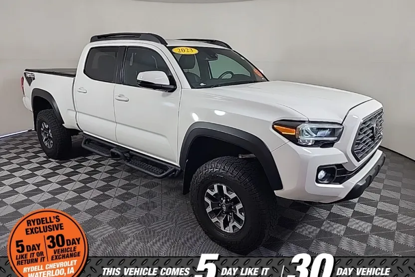 2023 Toyota Tacoma TRD Off-Road V6 photo 1