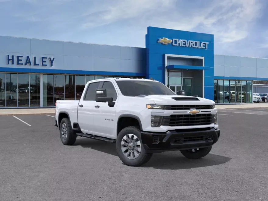2026 Chevrolet Silverado 2500HD Custom photo 1