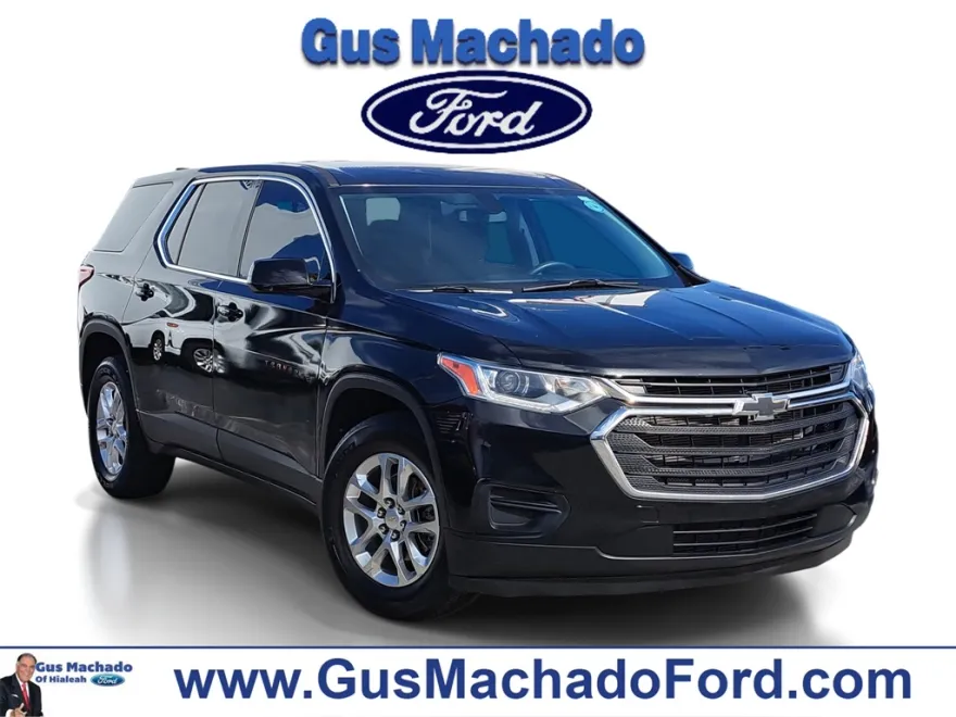2021 Chevrolet Traverse LS photo 1
