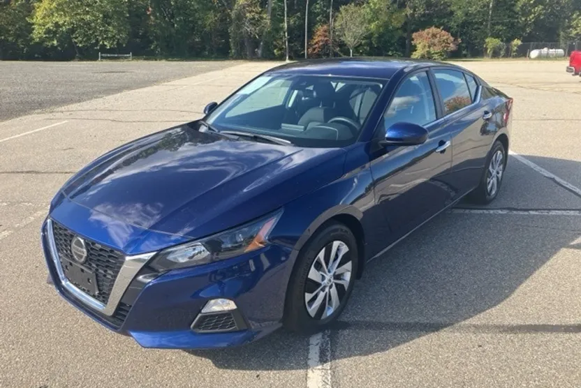 2022 Nissan Altima 2.5 S photo 1