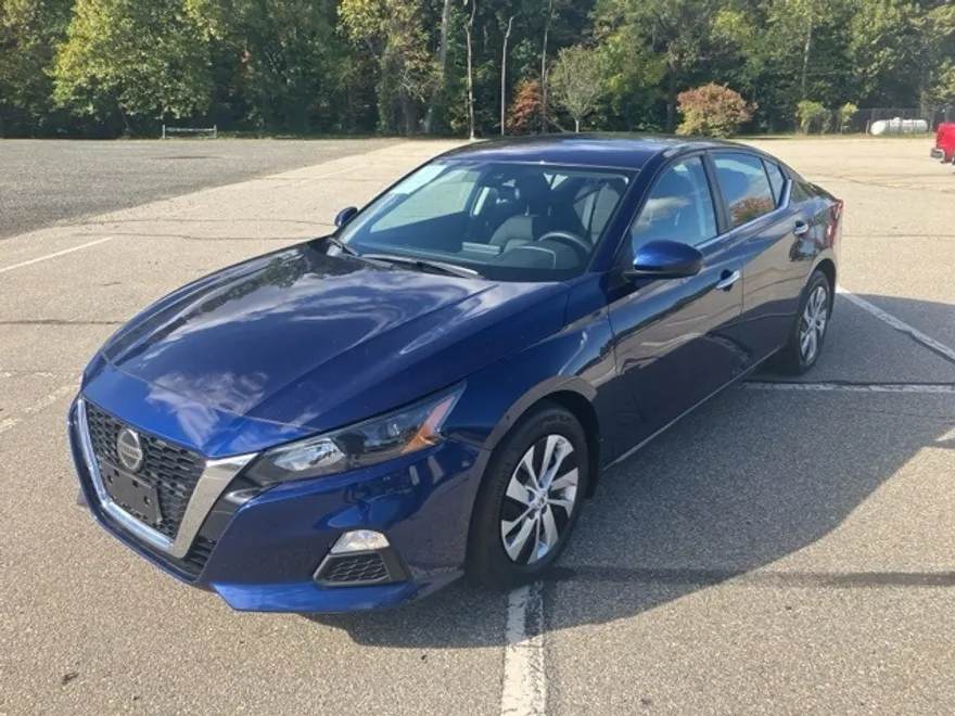 2022 Nissan Altima 2.5 S photo 1